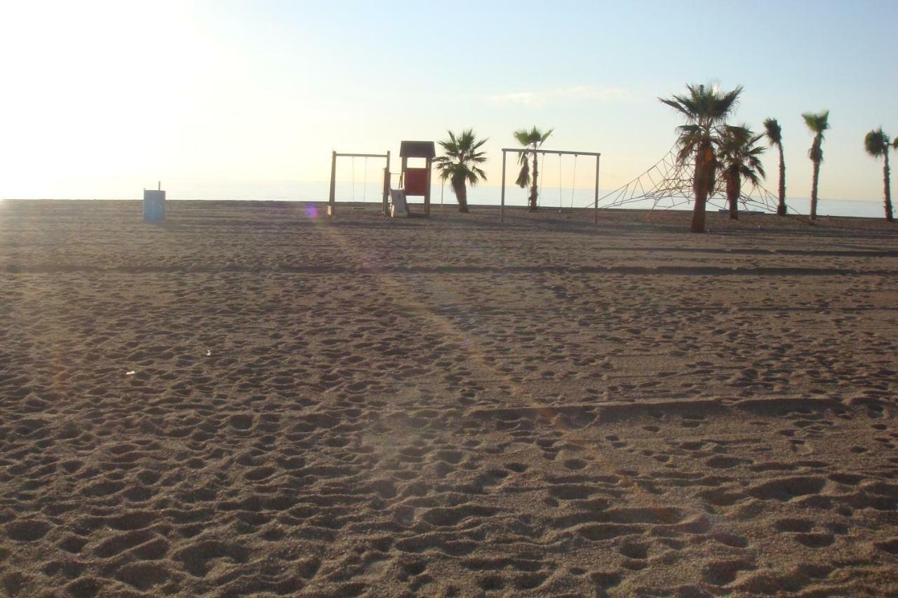 Primera Linea Playa Roquetas de Mar Luaran gambar